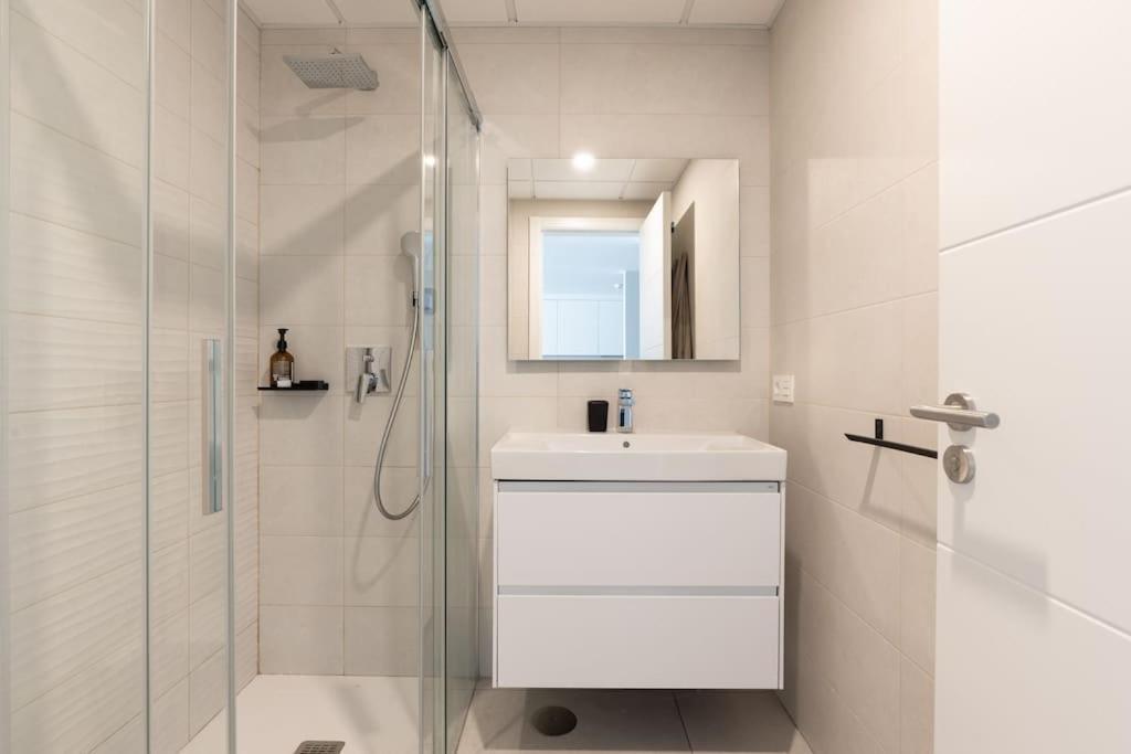 New Paradise Beachside Apartment *