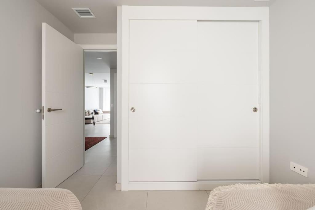New Paradise Beachside Apartment *