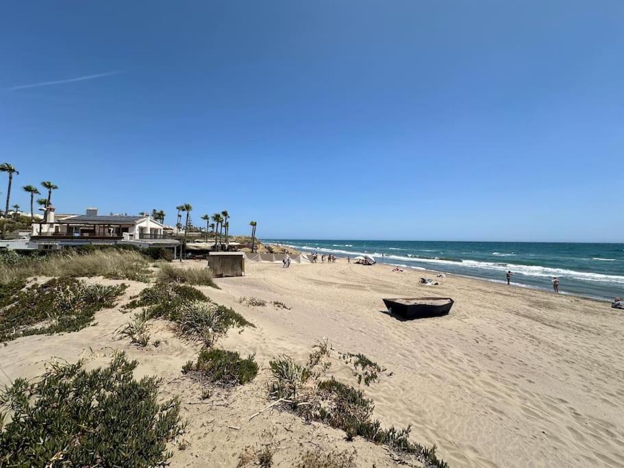 New Paradise Beachside Apartment Marbella