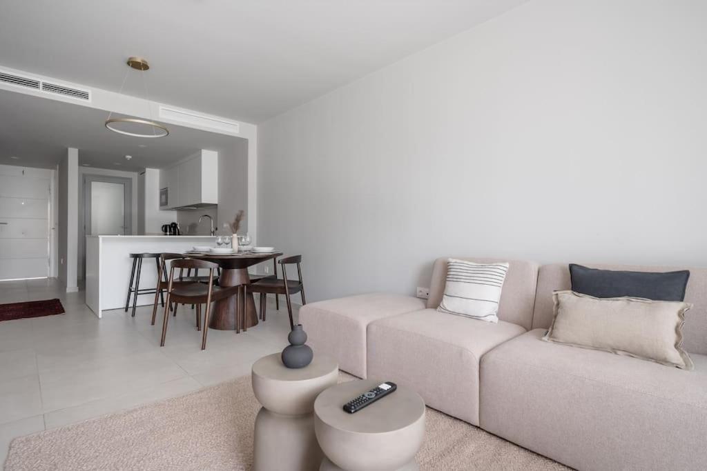 New Paradise Beachside Apartment