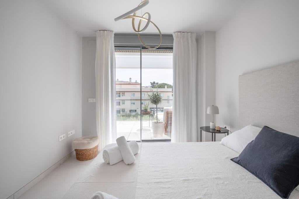 New Paradise Beachside Apartment Marbella